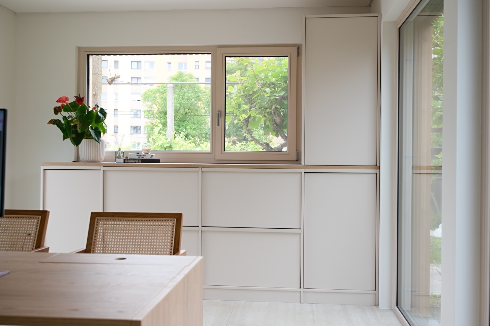 Studio Nova Dvojina — dvorišče